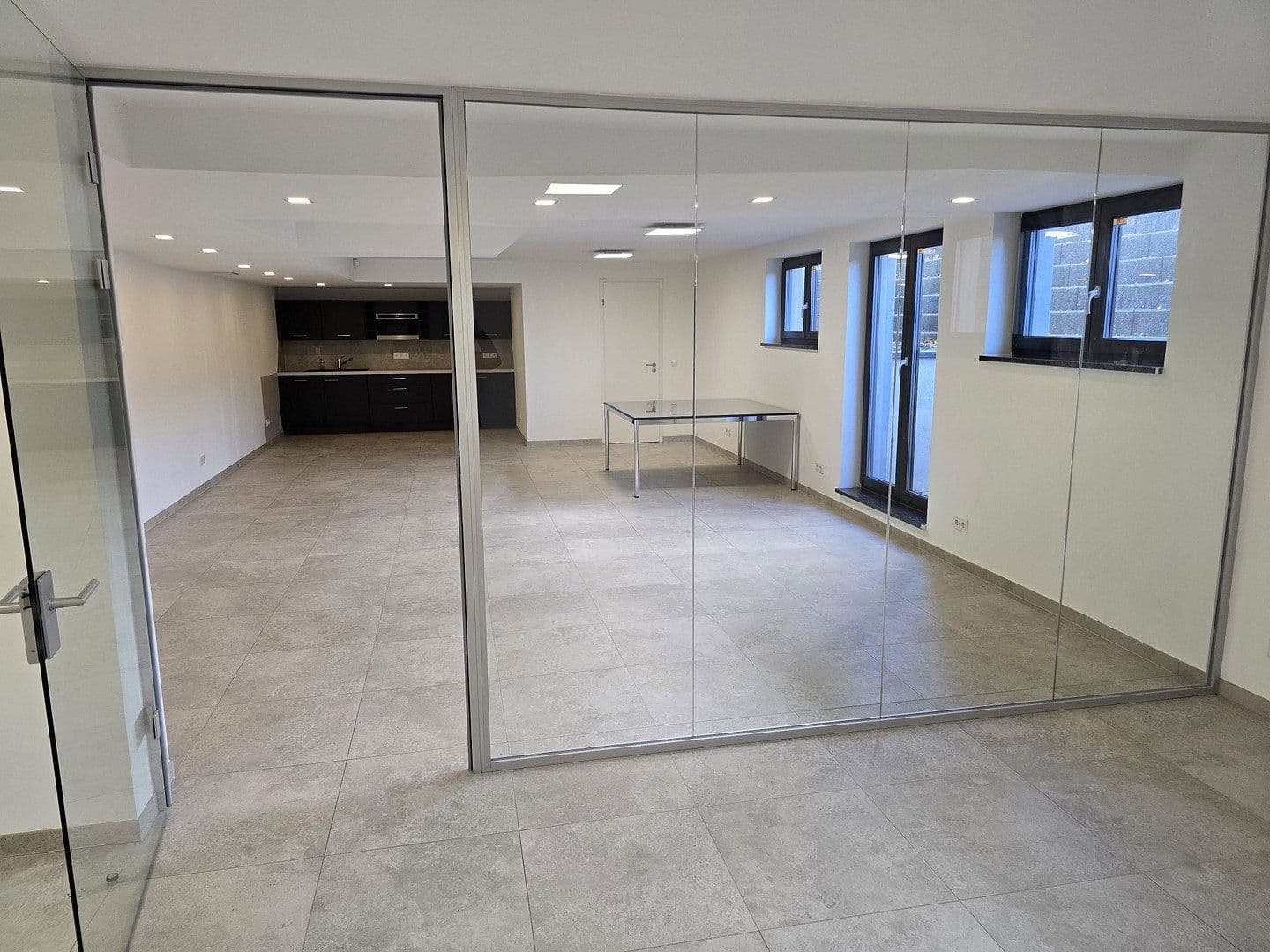 Prenájom kancelárie 94 m², Wilhelmstraße 32, Dallgow-Döberitz, Brandenbursko Prenájom kancelárie 94 m², Wilhelmstraße 32, Dallgow-Döberitz, Brandenbursko