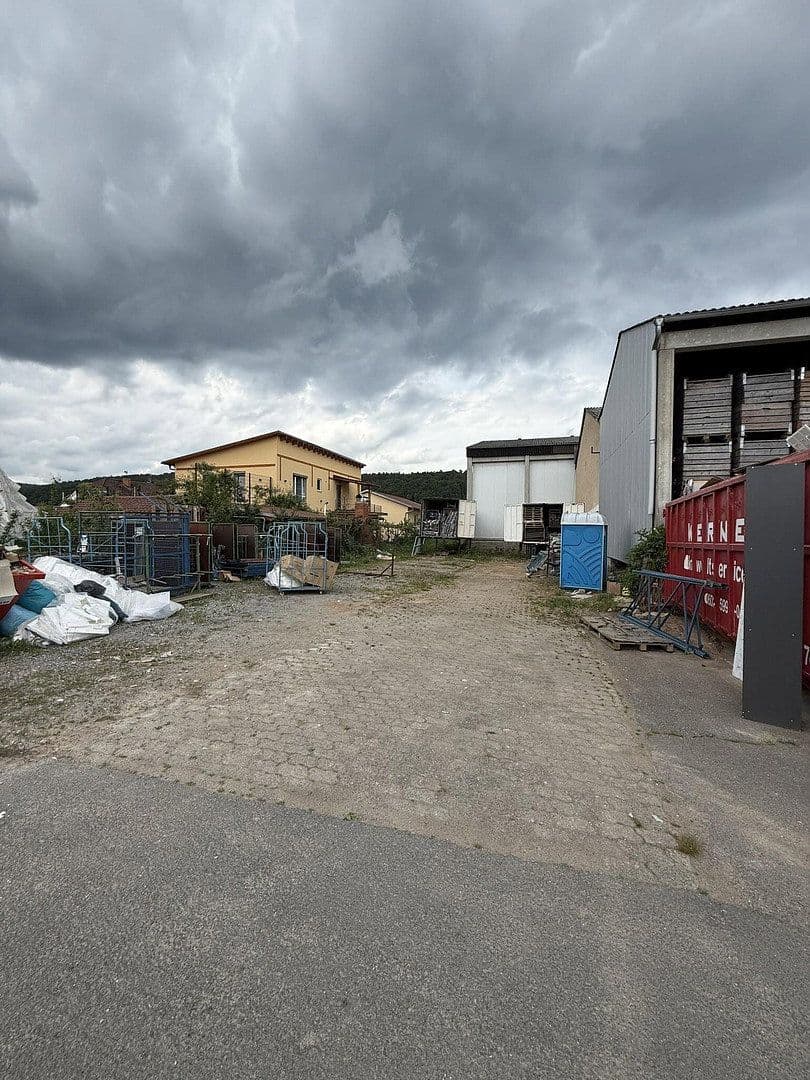 Prenájom nebytového priestoru 1.215 m², Klingenberg am Main, Bavorsko Prenájom nebytového priestoru 1.215 m², Klingenberg am Main, Bavorsko