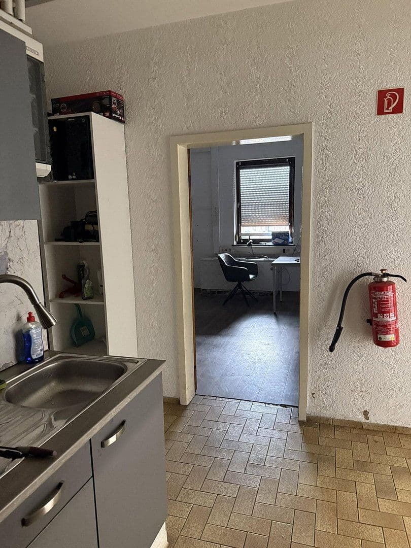 Prenájom nebytového priestoru 1.215 m², Klingenberg am Main, Bavorsko Prenájom nebytového priestoru 1.215 m², Klingenberg am Main, Bavorsko