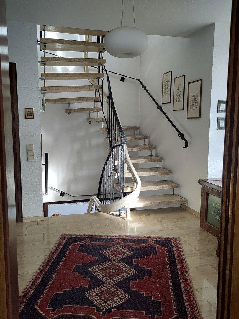 Predaj domu 230 m², pozemek 459 m², Ostfildern, Bádensko-Wurttembersko Predaj domu 230 m², pozemek 459 m², Ostfildern, Bádensko-Wurttembersko