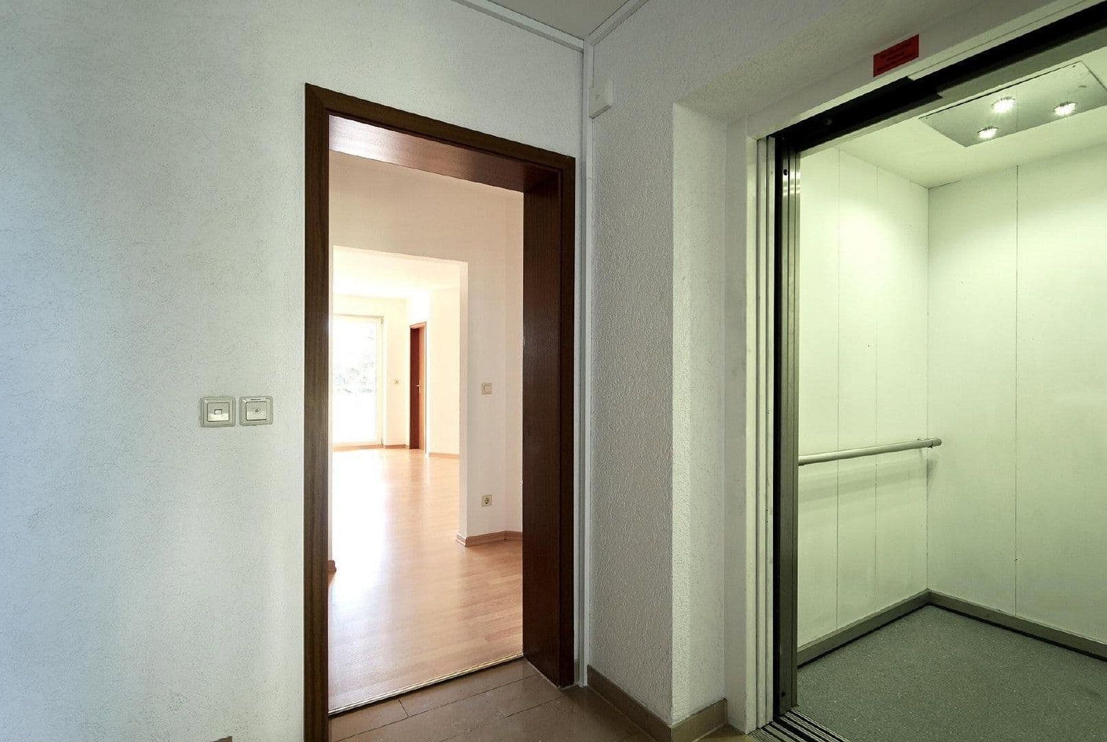 Prenájom bytu 2-izbový 58 m², Goethestraße 23, Radeberg, Sasko Prenájom bytu 2-izbový 58 m², Goethestraße 23, Radeberg, Sasko