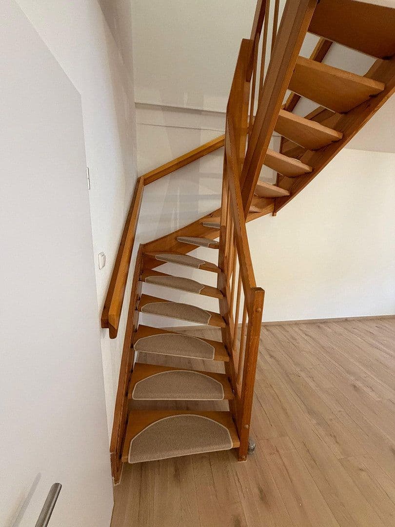 Prenájom bytu 2-izbový 81 m², Geretsried, Bavorsko Prenájom bytu 2-izbový 81 m², Geretsried, Bavorsko