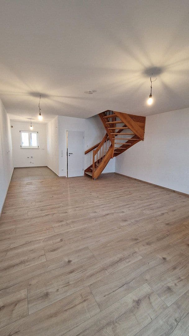 Prenájom bytu 2-izbový 81 m², Geretsried, Bavorsko Prenájom bytu 2-izbový 81 m², Geretsried, Bavorsko