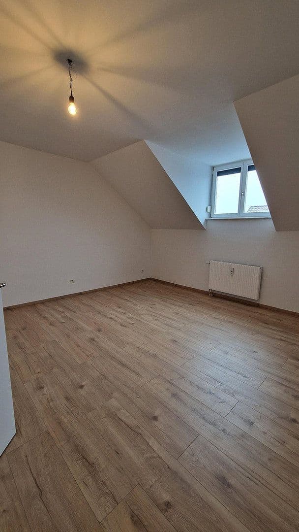 Prenájom bytu 2-izbový 81 m², Geretsried, Bavorsko Prenájom bytu 2-izbový 81 m², Geretsried, Bavorsko
