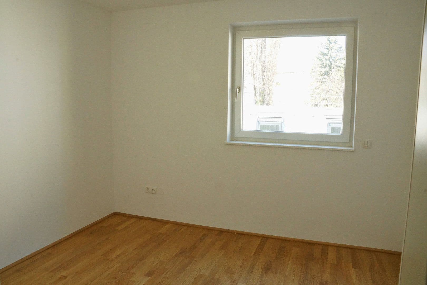 Prenájom garáže 8 m², Gersthoferstrasse 9, Wien, Viedeň Prenájom garáže 8 m², Gersthoferstrasse 9, Wien, Viedeň