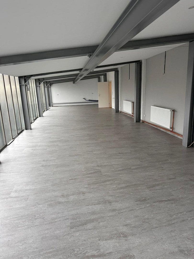 Prenájom kancelárie 100 m², In den Kolkwiesen 50, Langenhagen, Dolné Sasko Prenájom kancelárie 100 m², In den Kolkwiesen 50, Langenhagen, Dolné Sasko