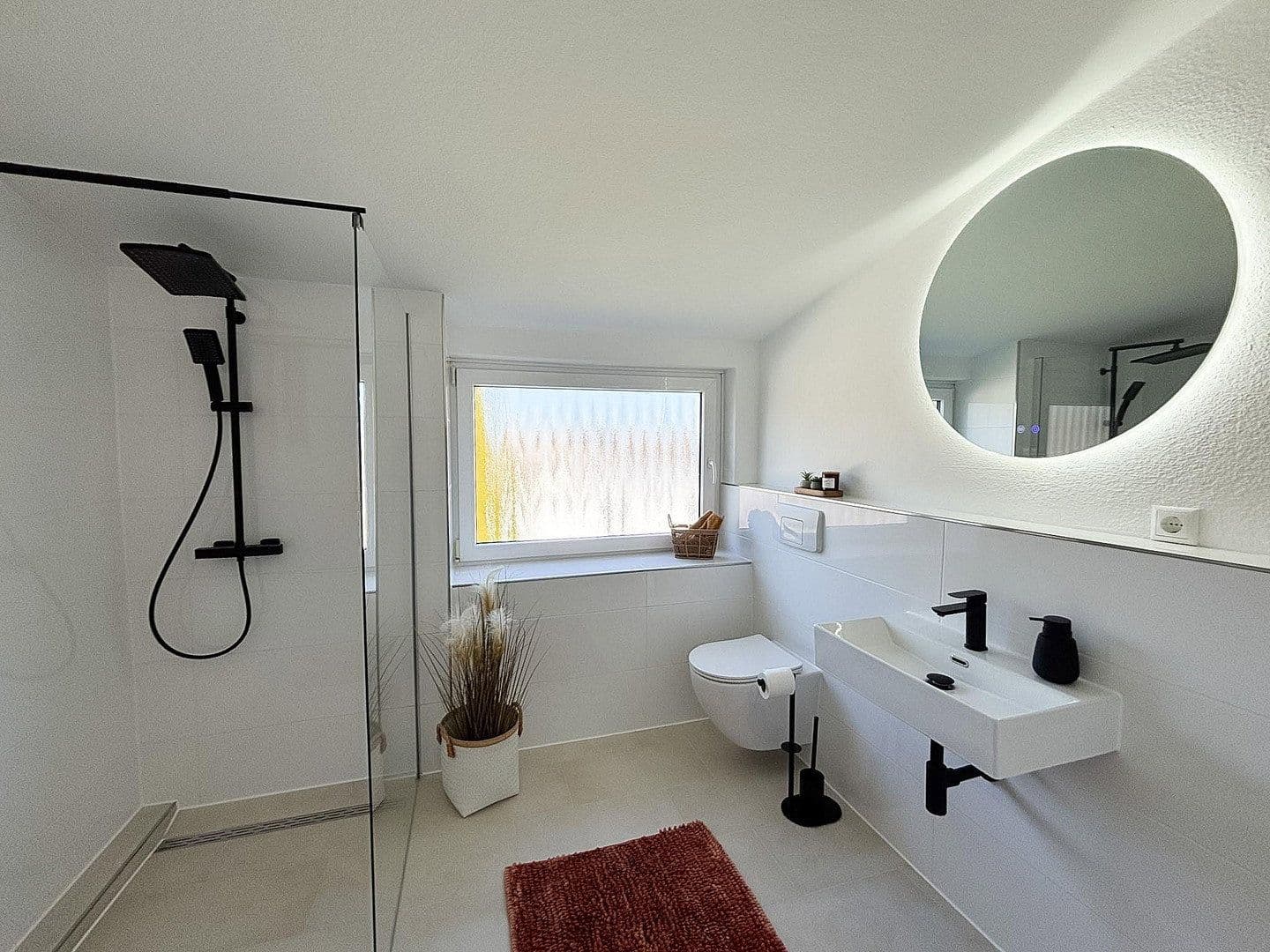 Predaj domu 117 m², pozemek 173 m², Stade, Dolné Sasko Predaj domu 117 m², pozemek 173 m², Stade, Dolné Sasko