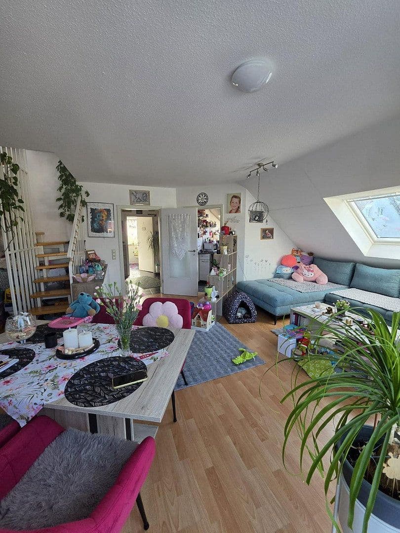 Prenájom bytu 3-izbový 70 m², Gotha, Durínsko Prenájom bytu 3-izbový 70 m², Gotha, Durínsko