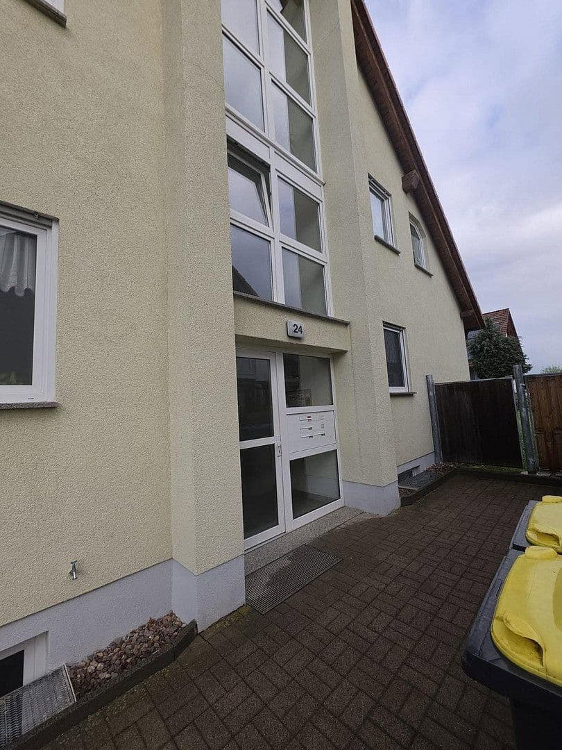 Prenájom bytu 3-izbový 70 m², Gotha, Durínsko Prenájom bytu 3-izbový 70 m², Gotha, Durínsko