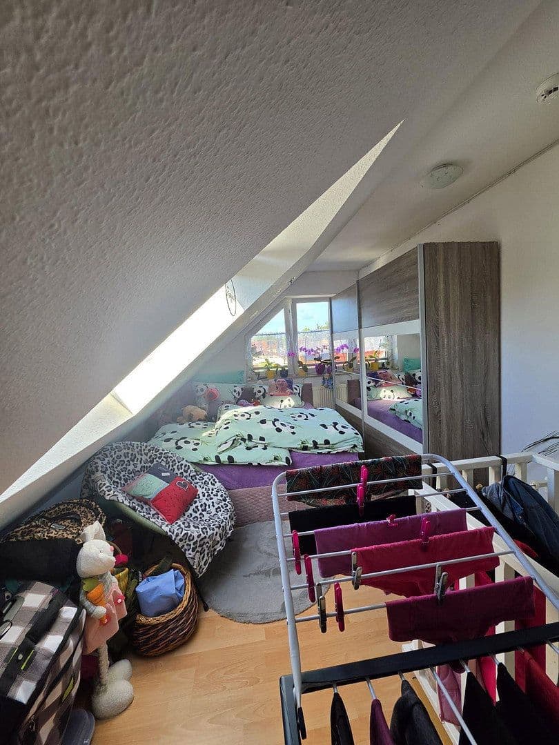 Prenájom bytu 3-izbový 70 m², Gotha, Durínsko Prenájom bytu 3-izbový 70 m², Gotha, Durínsko