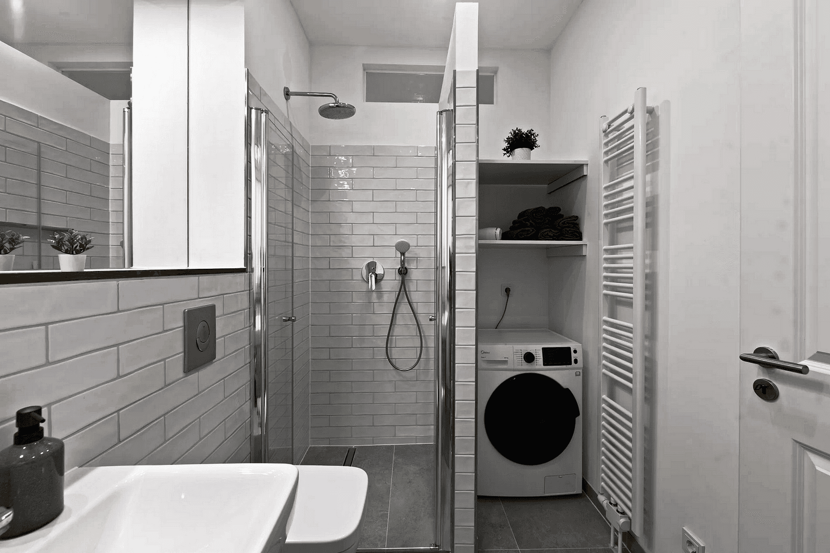 Prenájom bytu 2-izbový 58 m², Berlin, Berlín Prenájom bytu 2-izbový 58 m², Berlin, Berlín