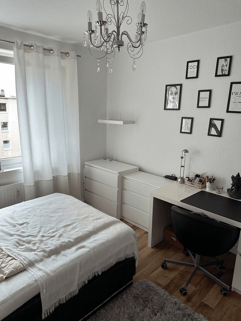 Prenájom bytu 2-izbový 58 m², Berlin, Berlín Prenájom bytu 2-izbový 58 m², Berlin, Berlín