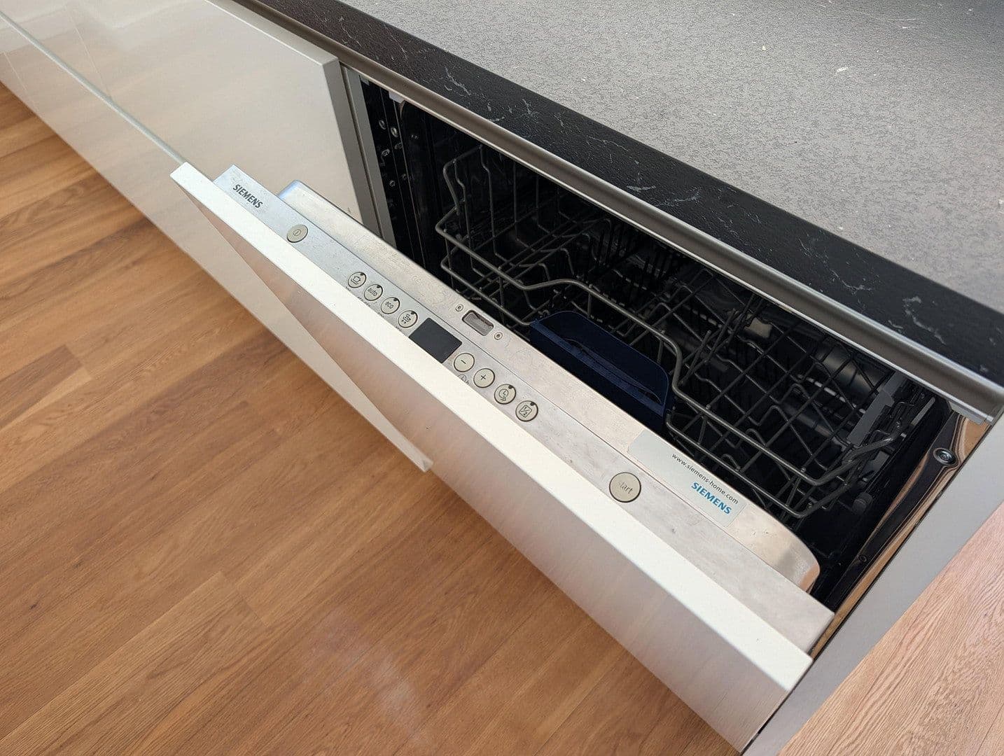 Predaj bytu 3-izbový 81 m², Saseler Chaussee 4a, Hamburg, Hamburg Predaj bytu 3-izbový 81 m², Saseler Chaussee 4a, Hamburg, Hamburg