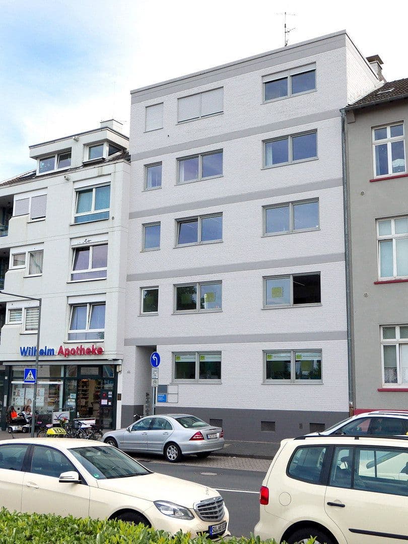 Prenájom bytu 3-izbový 105 m², Wilhelmstr. 66, Siegburg, Severné Porýnie - Westfálsko Prenájom bytu 3-izbový 105 m², Wilhelmstr. 66, Siegburg, Severné Porýnie - Westfálsko