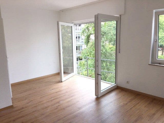Prenájom bytu 3-izbový 105 m², Wilhelmstr. 66, Siegburg, Severné Porýnie - Westfálsko Prenájom bytu 3-izbový 105 m², Wilhelmstr. 66, Siegburg, Severné Porýnie - Westfálsko