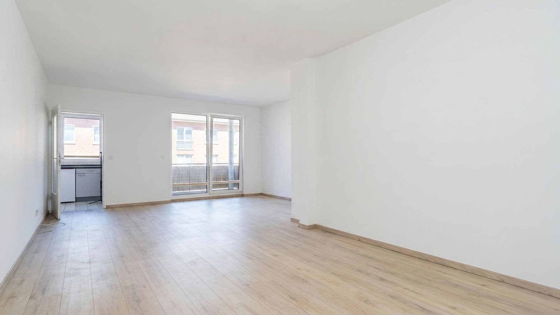 Prenájom bytu 2-izbový 69 m², Ellerried 26, Schwerin, Meklenbursko-Predpomoransko Prenájom bytu 2-izbový 69 m², Ellerried 26, Schwerin, Meklenbursko-Predpomoransko