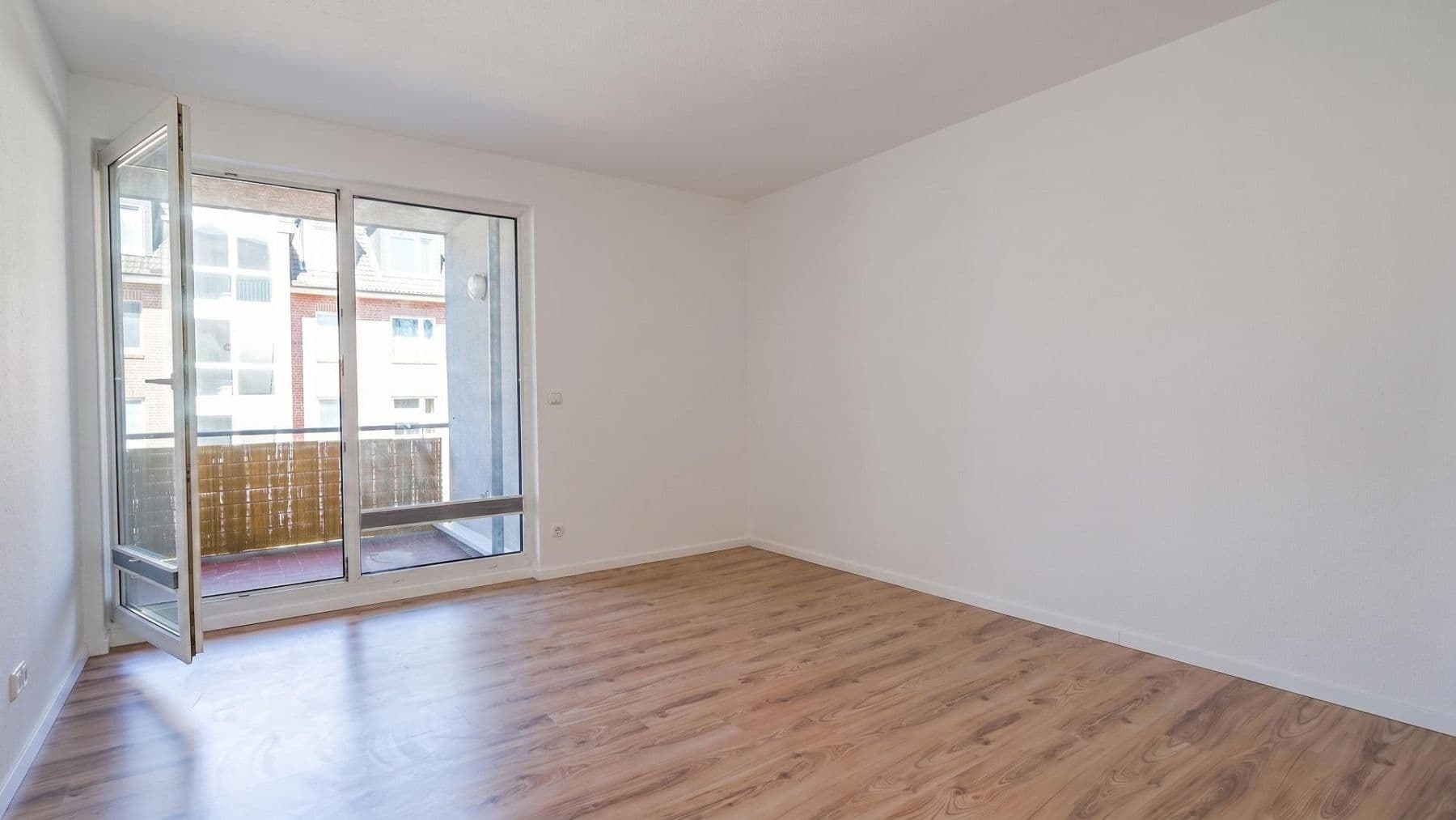 Prenájom bytu 2-izbový 69 m², Ellerried 26, Schwerin, Meklenbursko-Predpomoransko Prenájom bytu 2-izbový 69 m², Ellerried 26, Schwerin, Meklenbursko-Predpomoransko