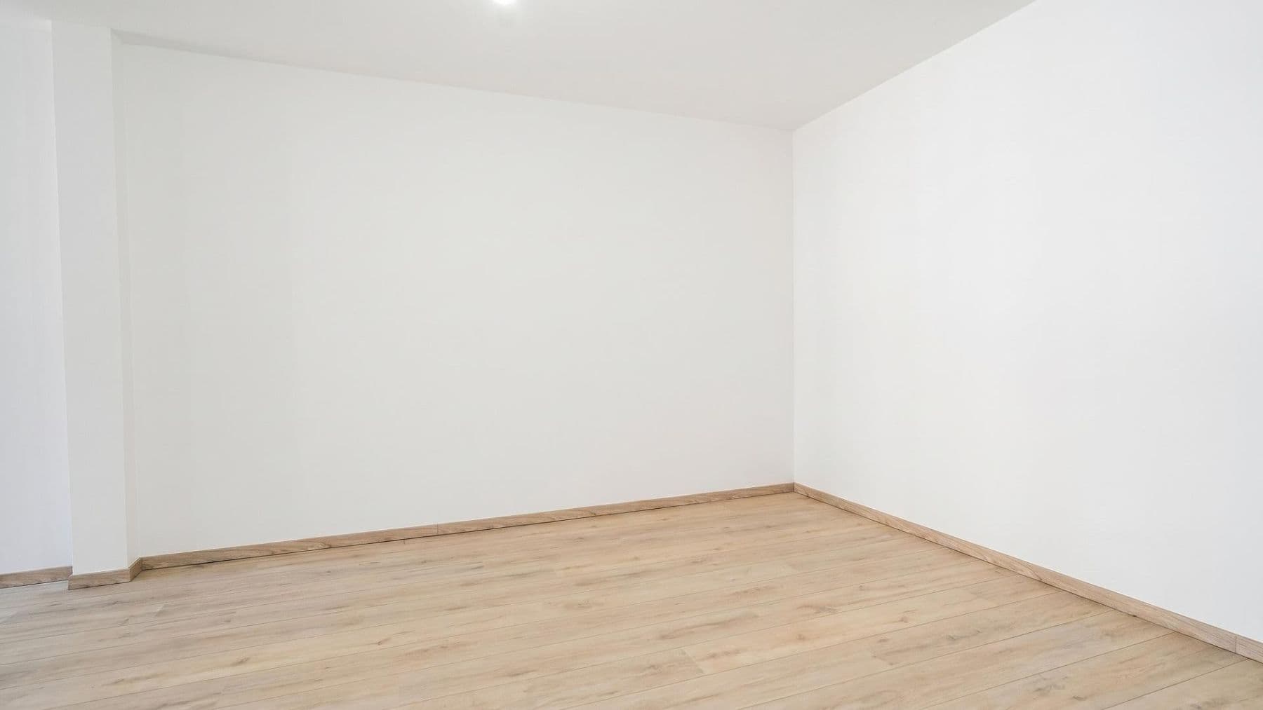 Prenájom bytu 2-izbový 69 m², Ellerried 26, Schwerin, Meklenbursko-Predpomoransko Prenájom bytu 2-izbový 69 m², Ellerried 26, Schwerin, Meklenbursko-Predpomoransko