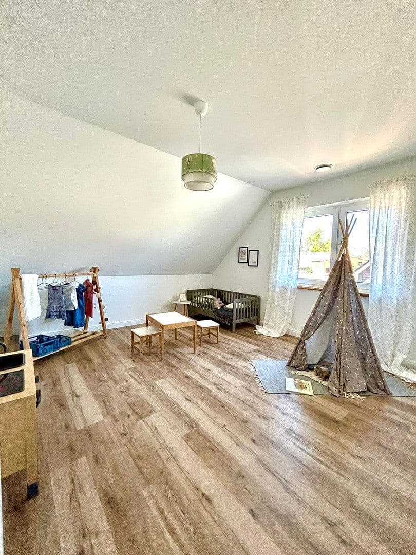 Predaj domu 120 m², pozemek 343 m², Osterende 48, Apen, Dolné Sasko Predaj domu 120 m², pozemek 343 m², Osterende 48, Apen, Dolné Sasko