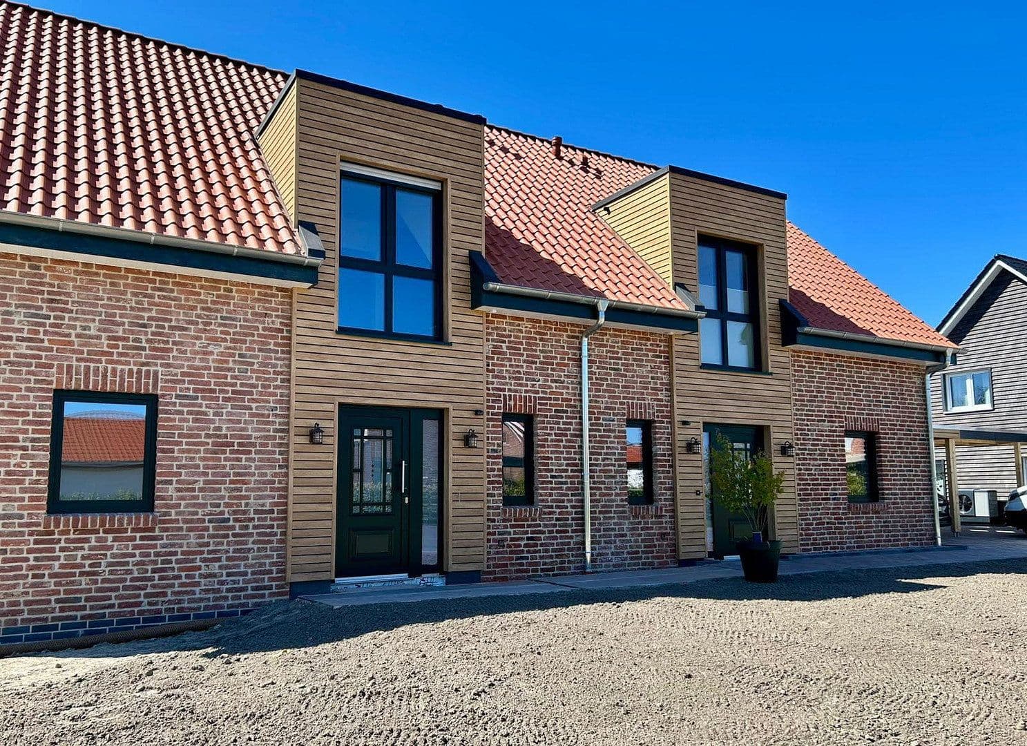 Predaj domu 120 m², pozemek 343 m², Osterende 48, Apen, Dolné Sasko Predaj domu 120 m², pozemek 343 m², Osterende 48, Apen, Dolné Sasko