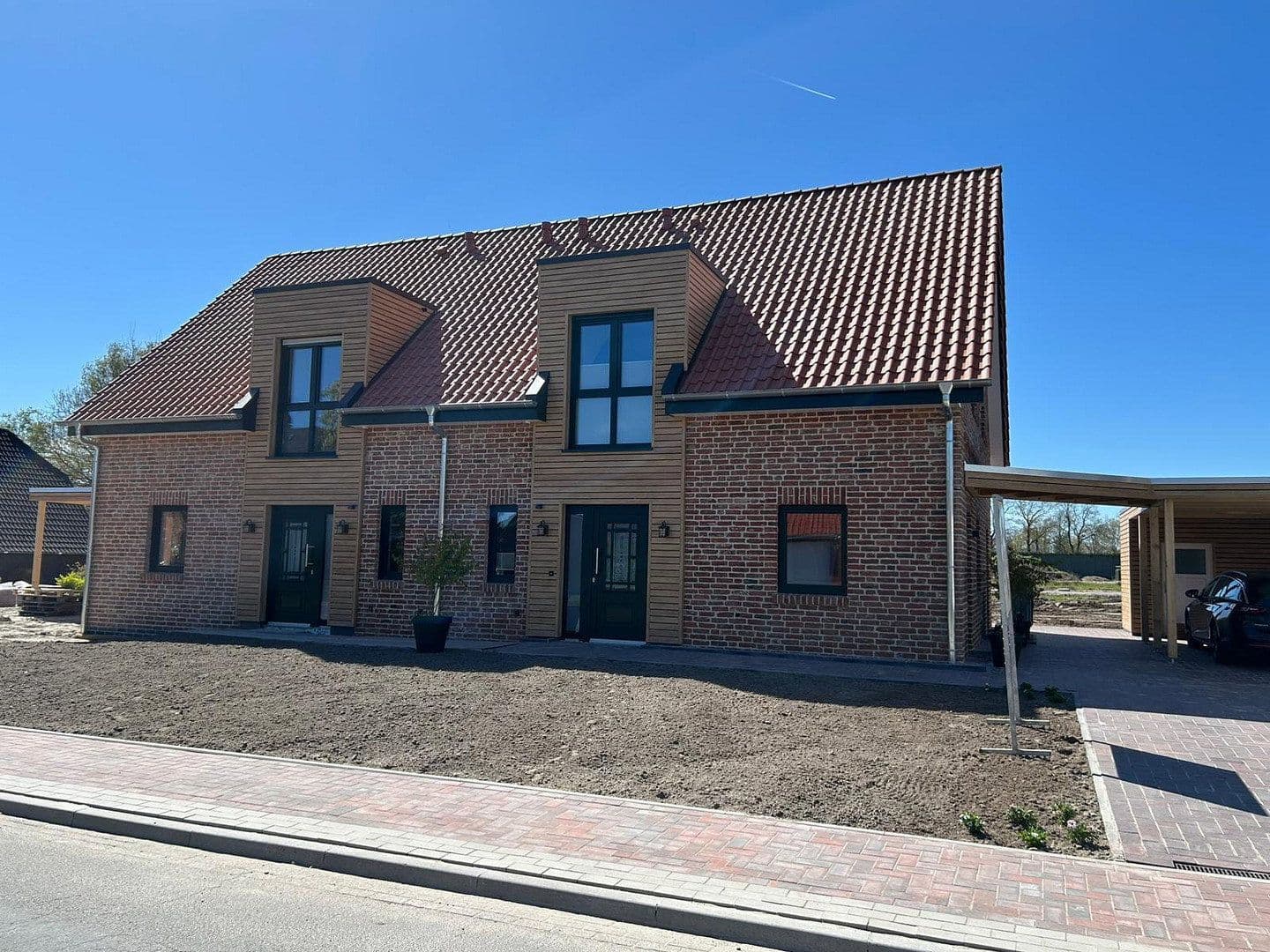 Predaj domu 120 m², pozemek 343 m², Osterende 48, Apen, Dolné Sasko Predaj domu 120 m², pozemek 343 m², Osterende 48, Apen, Dolné Sasko