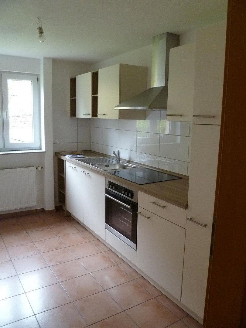 Prenájom bytu 3-izbový 68 m², Höfen an der Enz, Bádensko-Wurttembersko Prenájom bytu 3-izbový 68 m², Höfen an der Enz, Bádensko-Wurttembersko