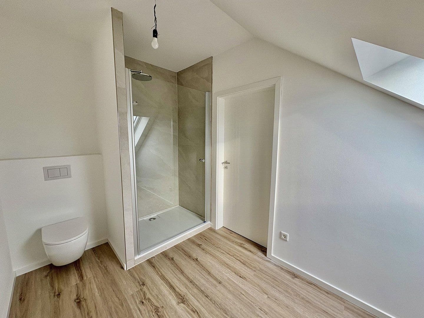 Predaj domu 179 m², pozemek 240 m², Willich, Severné Porýnie - Westfálsko Predaj domu 179 m², pozemek 240 m², Willich, Severné Porýnie - Westfálsko