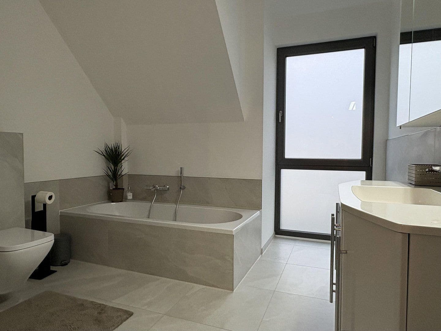 Predaj domu 179 m², pozemek 240 m², Willich, Severné Porýnie - Westfálsko Predaj domu 179 m², pozemek 240 m², Willich, Severné Porýnie - Westfálsko