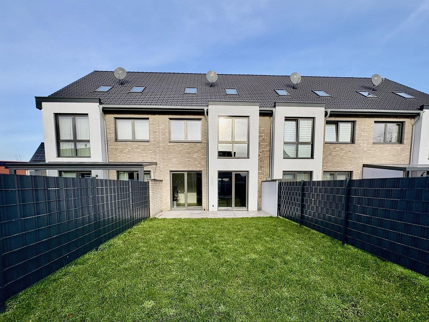 Predaj domu 179 m², pozemek 240 m², Willich, Severné Porýnie - Westfálsko Predaj domu 179 m², pozemek 240 m², Willich, Severné Porýnie - Westfálsko