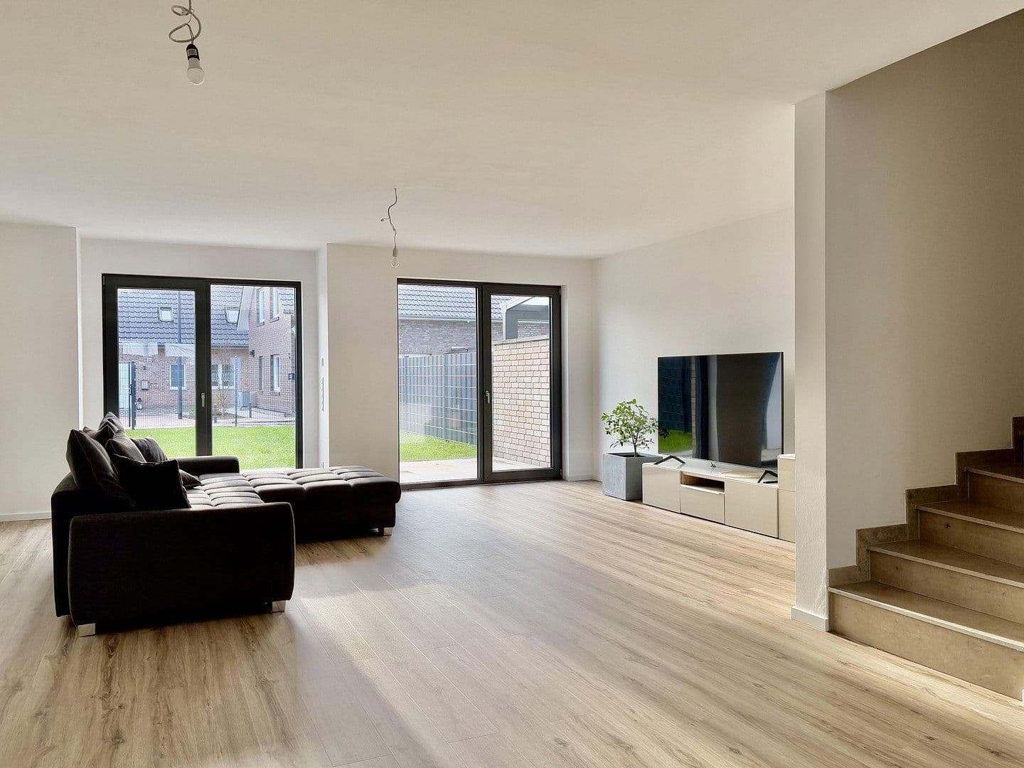 Predaj domu 179 m², pozemek 240 m², Willich, Severné Porýnie - Westfálsko Predaj domu 179 m², pozemek 240 m², Willich, Severné Porýnie - Westfálsko