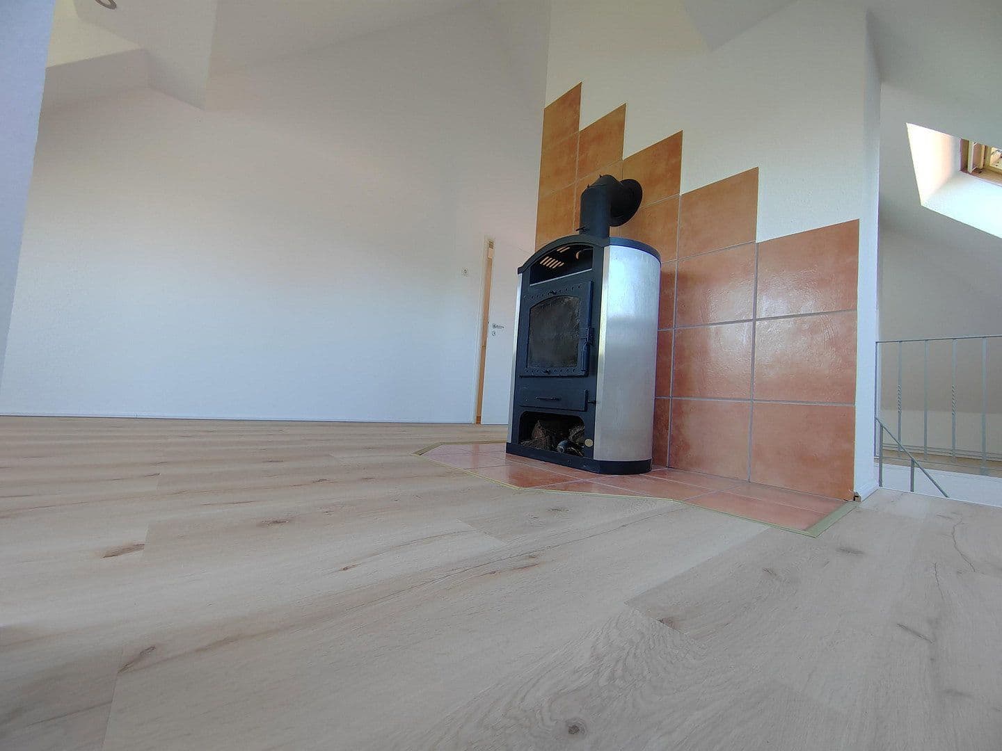 Predaj bytu 4-izbový 84 m², Ernststr.89, Berlin, Berlín Predaj bytu 4-izbový 84 m², Ernststr.89, Berlin, Berlín