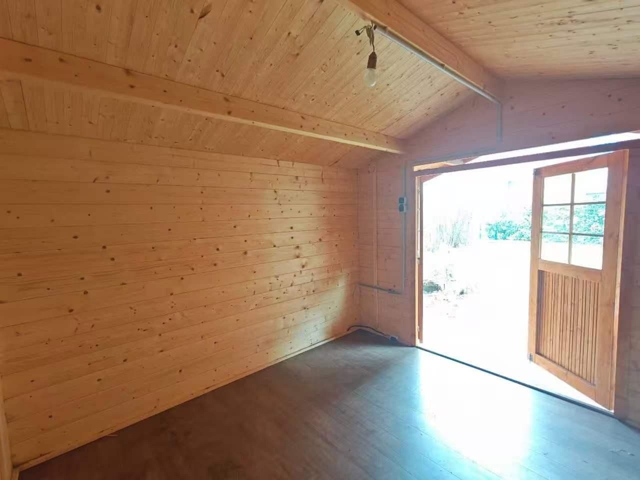 Predaj bytu 4-izbový 84 m², Ernststr.89, Berlin, Berlín Predaj bytu 4-izbový 84 m², Ernststr.89, Berlin, Berlín