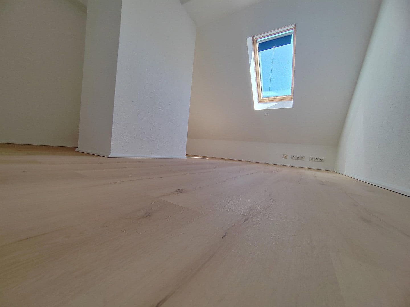 Predaj bytu 4-izbový 84 m², Ernststr.89, Berlin, Berlín Predaj bytu 4-izbový 84 m², Ernststr.89, Berlin, Berlín
