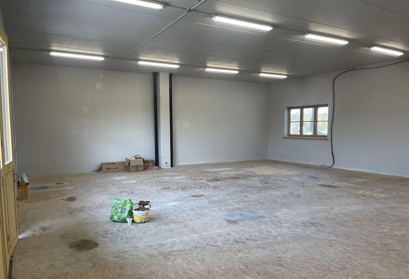 Prenájom nebytového priestoru 160 m², Uffing, Bavorsko Prenájom nebytového priestoru 160 m², Uffing, Bavorsko