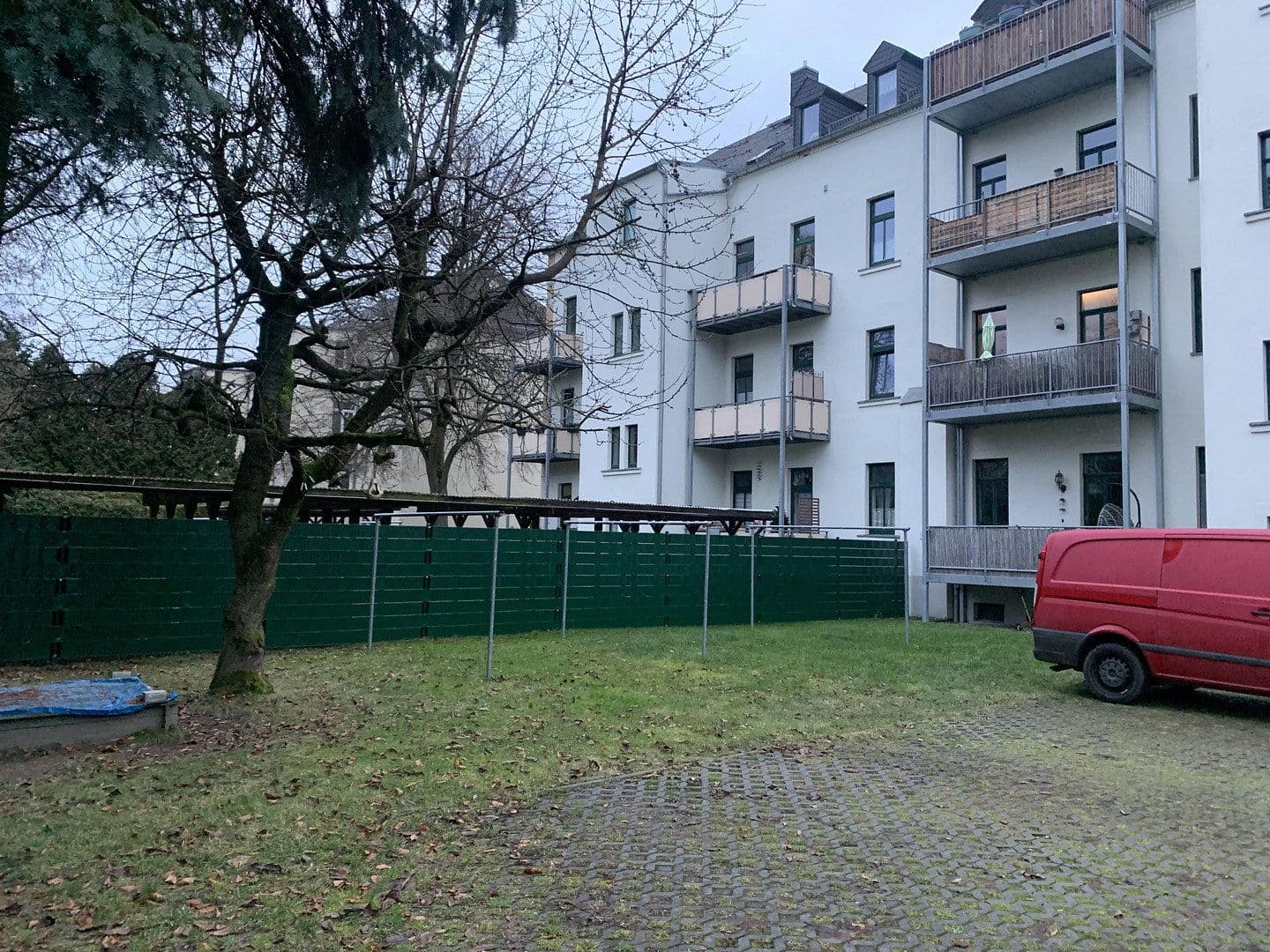 Prenájom bytu 4-izbový 97 m², Marienberger Straße 18, Chemnitz, Sasko Prenájom bytu 4-izbový 97 m², Marienberger Straße 18, Chemnitz, Sasko