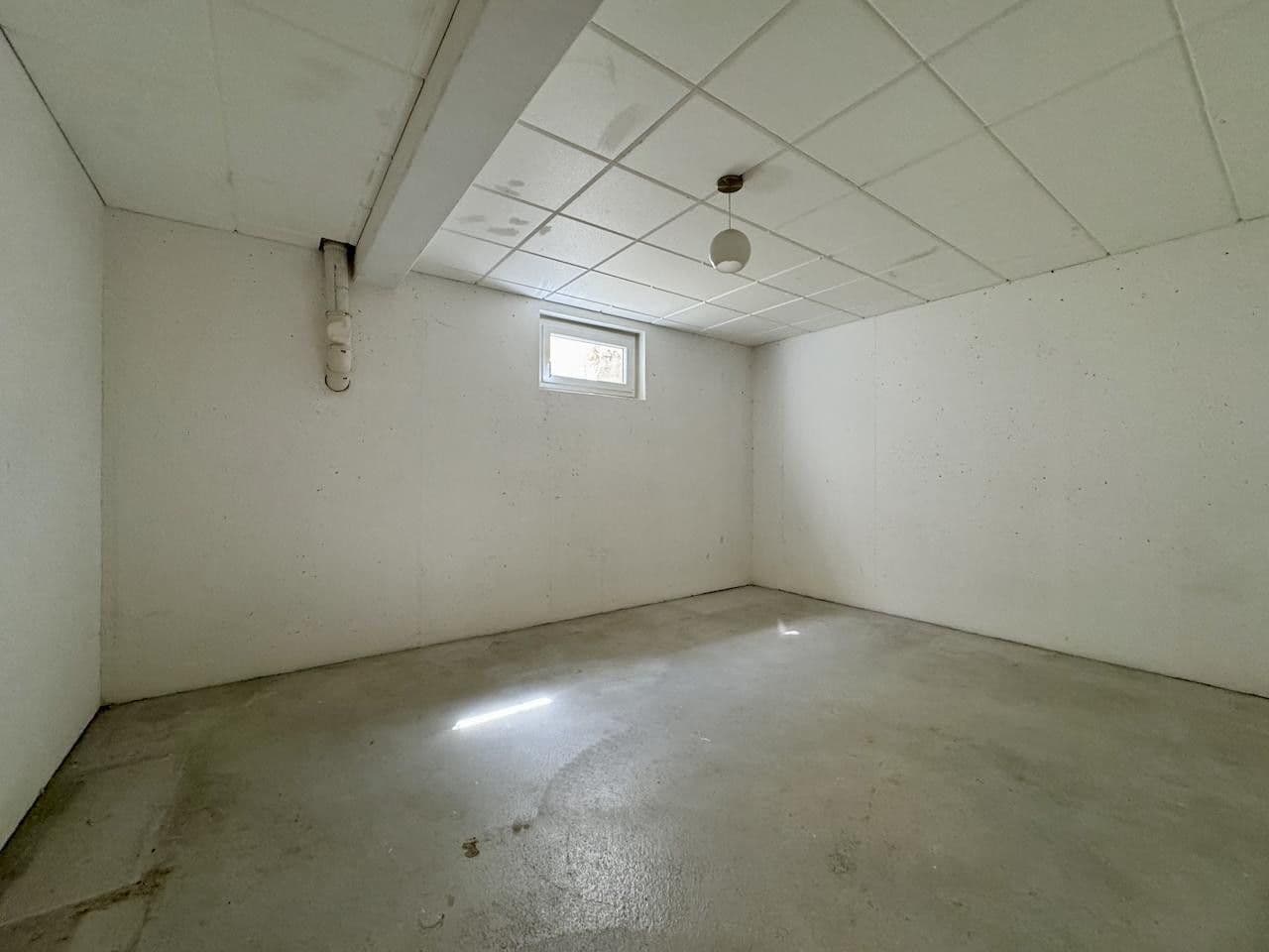 Predaj bytu 3-izbový 93 m², Robert-Schumann-Straße 49, Neuburg an der Donau, Bavorsko Predaj bytu 3-izbový 93 m², Robert-Schumann-Straße 49, Neuburg an der Donau, Bavorsko