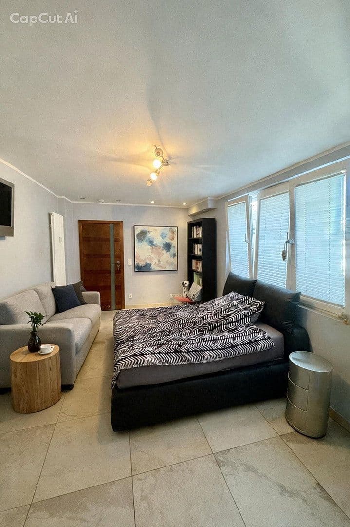Prenájom bytu 3-izbový 131 m², Pulheim, Severné Porýnie - Westfálsko Prenájom bytu 3-izbový 131 m², Pulheim, Severné Porýnie - Westfálsko