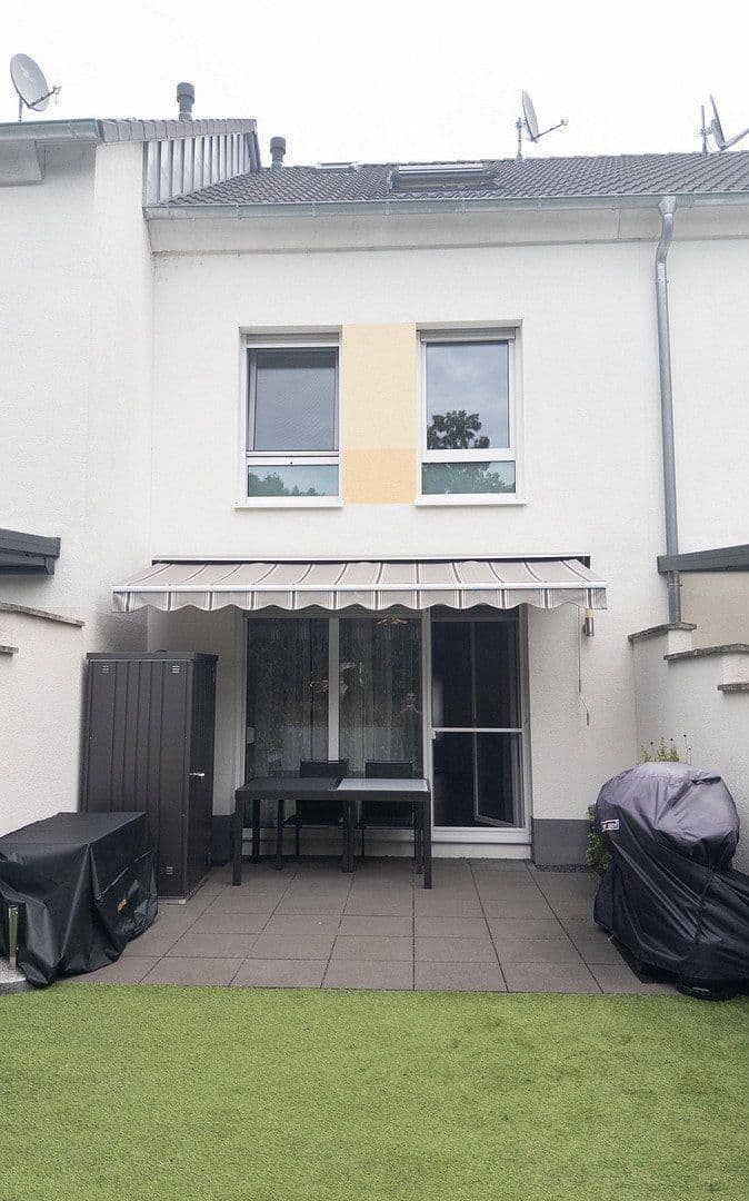 Prenájom domu 141 m², pozemek 196 m², Bad Kreuznach, Porýnie-Falcko Prenájom domu 141 m², pozemek 196 m², Bad Kreuznach, Porýnie-Falcko