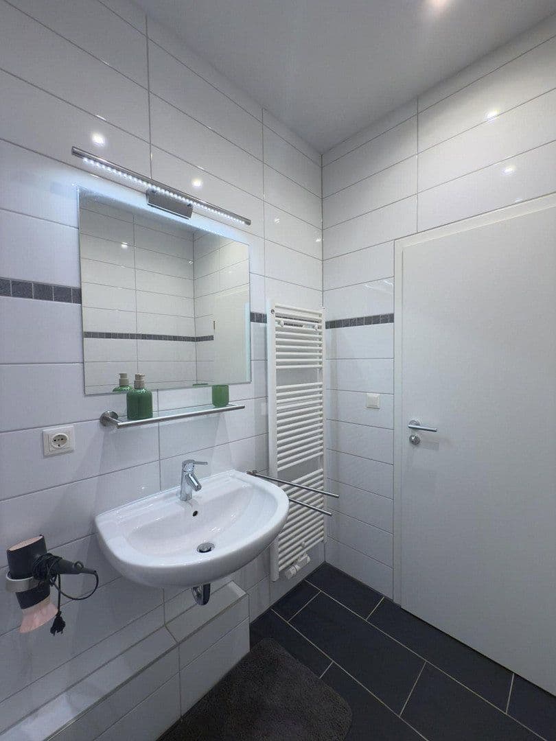 Prenájom domu 141 m², pozemek 196 m², Bad Kreuznach, Porýnie-Falcko Prenájom domu 141 m², pozemek 196 m², Bad Kreuznach, Porýnie-Falcko