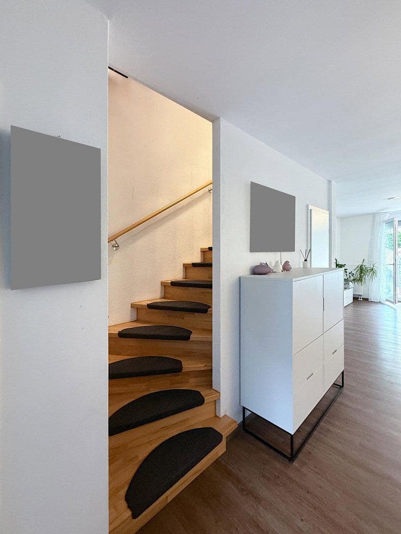 Prenájom domu 141 m², pozemek 196 m², Bad Kreuznach, Porýnie-Falcko Prenájom domu 141 m², pozemek 196 m², Bad Kreuznach, Porýnie-Falcko