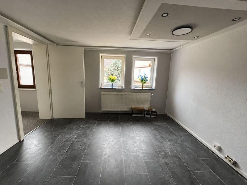 Prenájom bytu 4-izbový 117 m², Sülzetal, Sasko-Anhaltsko Prenájom bytu 4-izbový 117 m², Sülzetal, Sasko-Anhaltsko