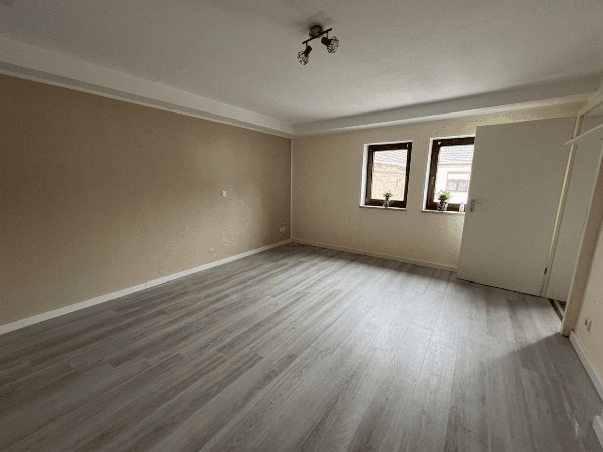 Prenájom bytu 4-izbový 117 m², Sülzetal, Sasko-Anhaltsko Prenájom bytu 4-izbový 117 m², Sülzetal, Sasko-Anhaltsko