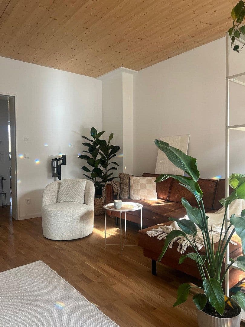 Prenájom bytu 3-izbový 69 m², Giselastraße 11, Bezirk Lichtenberg, Berlín Prenájom bytu 3-izbový 69 m², Giselastraße 11, Bezirk Lichtenberg, Berlín