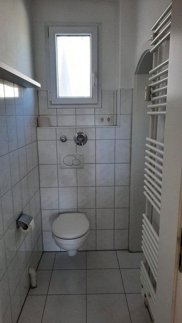 Prenájom bytu 2-izbový 57 m², Stuttgart, Bádensko-Wurttembersko Prenájom bytu 2-izbový 57 m², Stuttgart, Bádensko-Wurttembersko