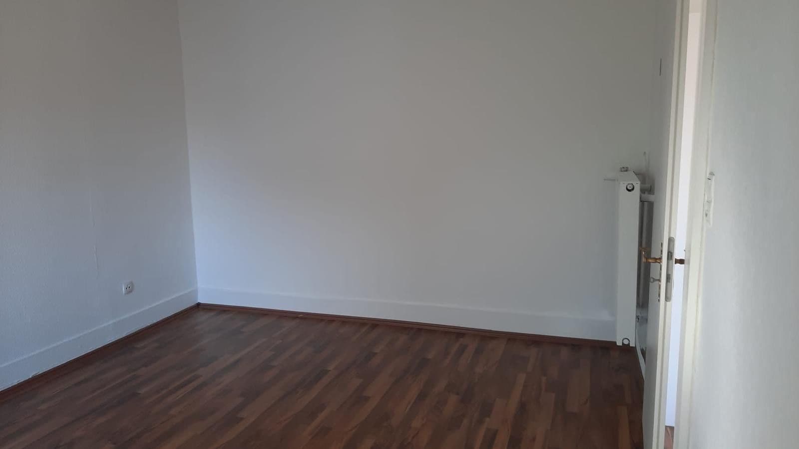 Prenájom bytu 2-izbový 57 m², Stuttgart, Bádensko-Wurttembersko Prenájom bytu 2-izbový 57 m², Stuttgart, Bádensko-Wurttembersko
