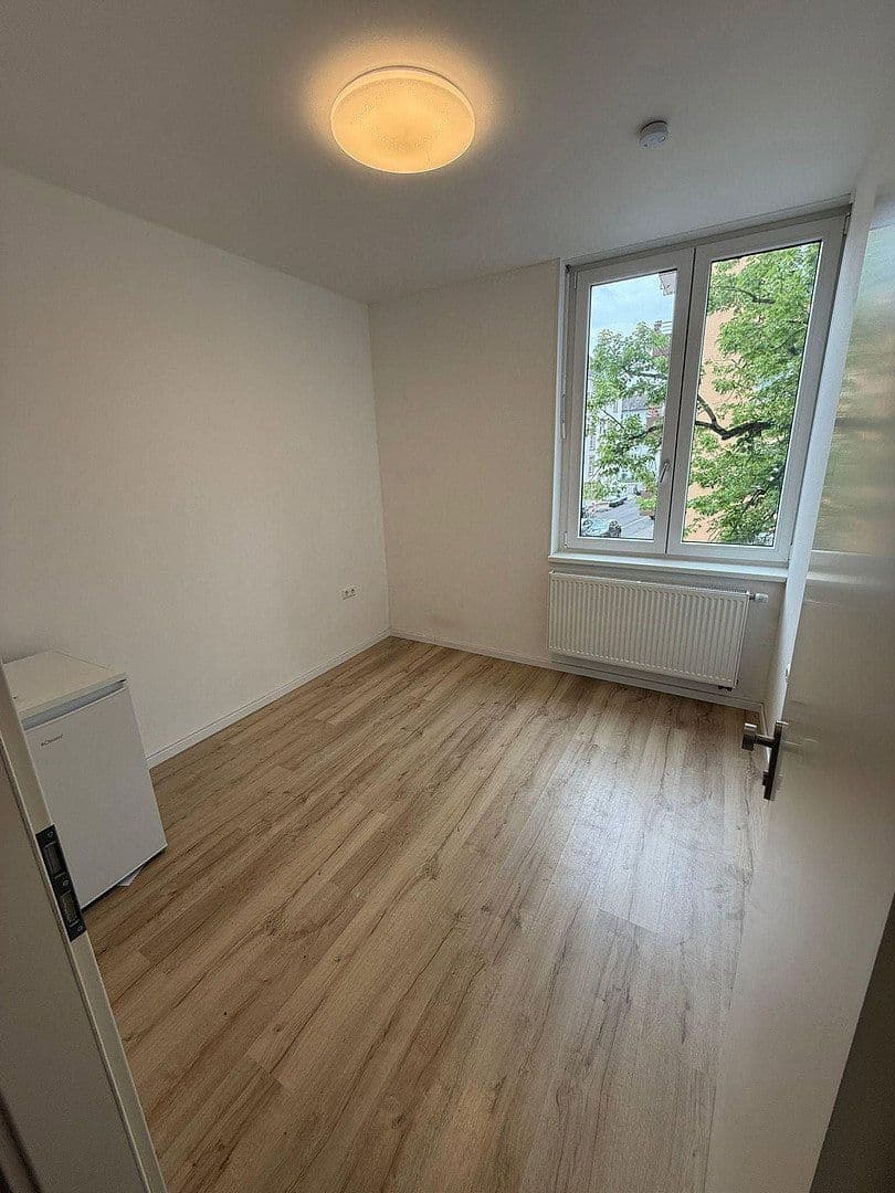 Prenájom bytu 12 m², Karlsruhe, Bádensko-Wurttembersko Prenájom bytu 12 m², Karlsruhe, Bádensko-Wurttembersko
