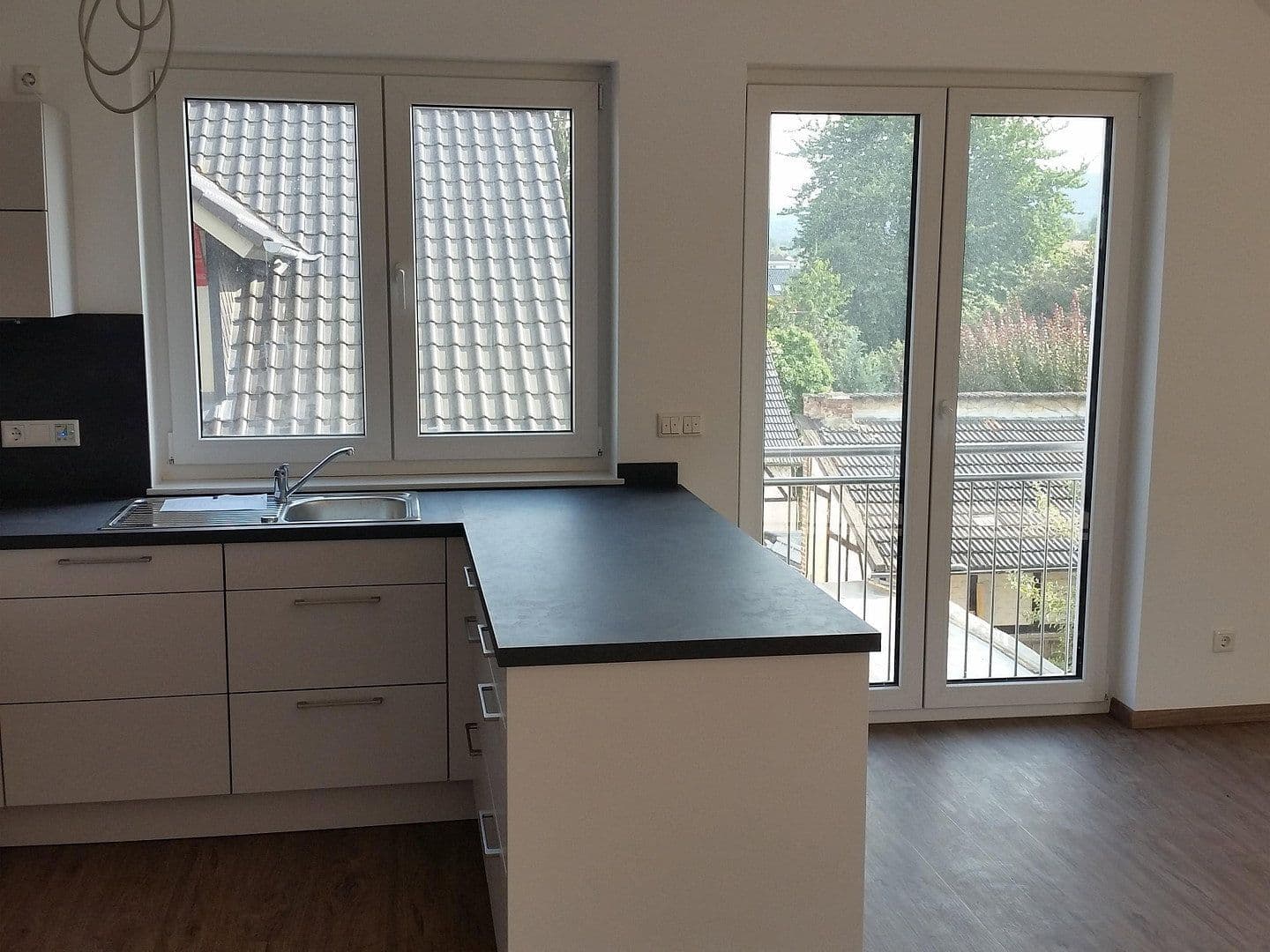 Prenájom bytu 3-izbový 102 m², Harleshäuser Straße 133, Kassel, Hesensko Prenájom bytu 3-izbový 102 m², Harleshäuser Straße 133, Kassel, Hesensko
