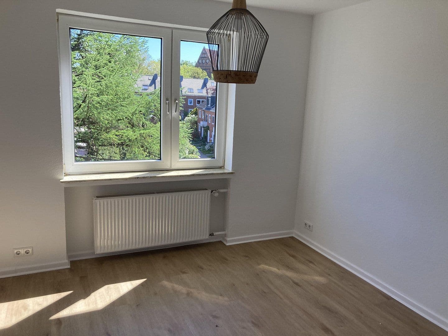 Prenájom bytu 3-izbový 80 m², Bremen, Brémy Prenájom bytu 3-izbový 80 m², Bremen, Brémy