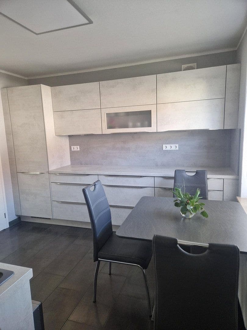 Predaj domu 122 m², pozemek 656 m², Hohe Börde, Sasko-Anhaltsko Predaj domu 122 m², pozemek 656 m², Hohe Börde, Sasko-Anhaltsko