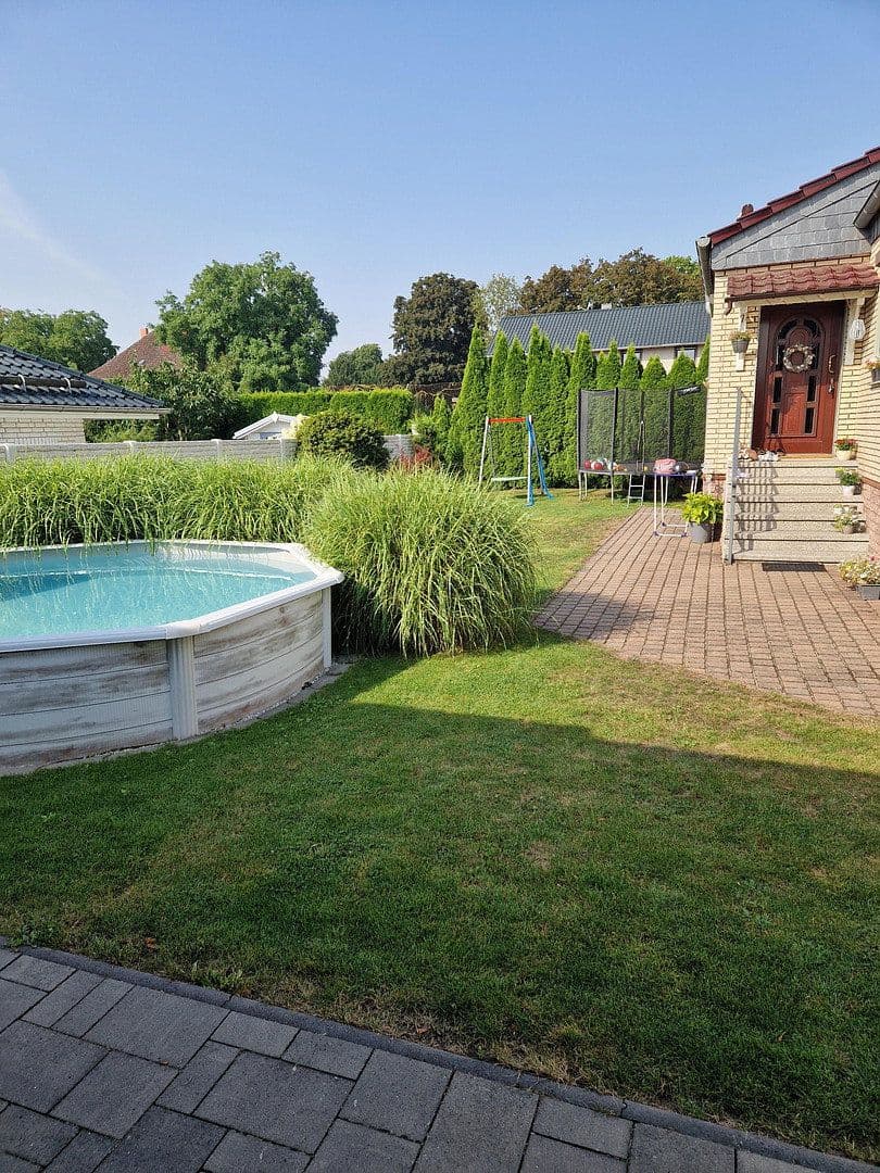 Predaj domu 122 m², pozemek 656 m², Hohe Börde, Sasko-Anhaltsko Predaj domu 122 m², pozemek 656 m², Hohe Börde, Sasko-Anhaltsko
